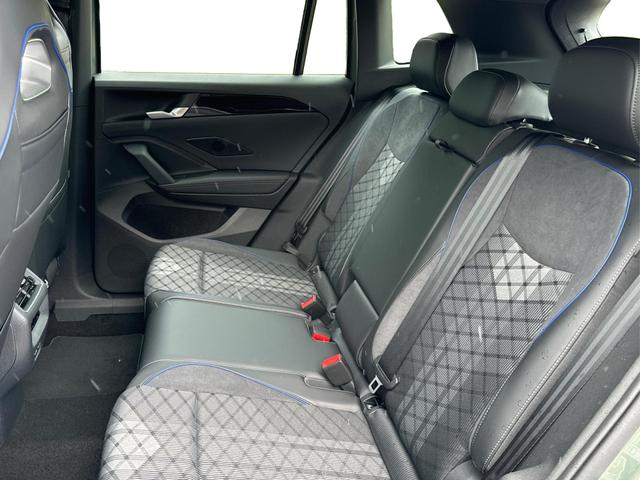 Volkswagen / Tiguan / Grün / / / DSG+AHK+HUD+NAVI+MATRIX+EL. HECK.+20 ALU