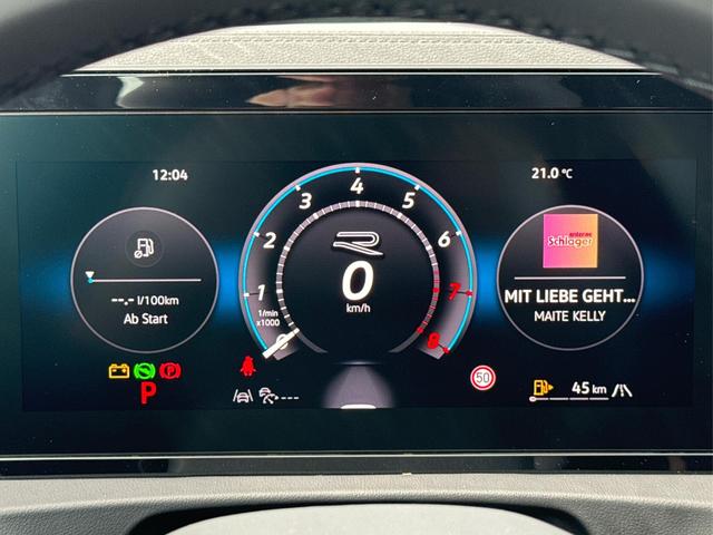 Volkswagen / Tiguan / Grün / / / DSG+AHK+HUD+NAVI+MATRIX+EL. HECK.+20 ALU