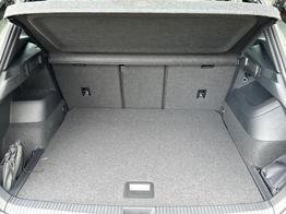 Volkswagen Tiguan R-Line Limited DSG+AHK+HUD+NAVI+MATRIX+EL. HECK.+20" ALU 