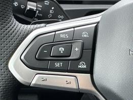 Volkswagen Tiguan R-Line Limited DSG+AHK+HUD+NAVI+MATRIX+EL. HECK.+20" ALU 