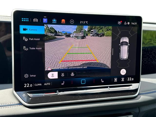 Volkswagen / Tiguan / Grau / / / DSG+AHK+HUD+NAVI+MATRIX+EL. HECK.+20 ALU