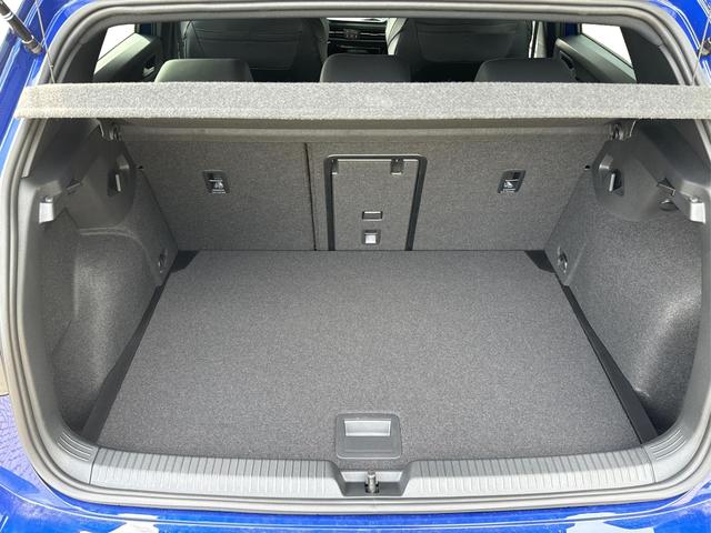 Volkswagen / Golf / Blau / / / FACELIFT+IQ.LIGHT MATRIX BLACK+360°