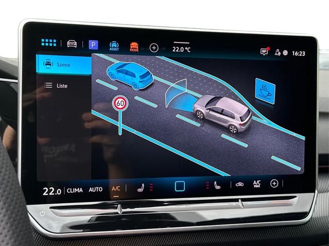 Volkswagen / Golf / Blau / / / FACELIFT+IQ.LIGHT MATRIX BLACK+360°