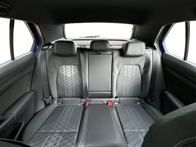 Volkswagen / Golf / Blau / / / FACELIFT+IQ.LIGHT MATRIX BLACK+360°