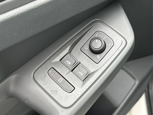 Volkswagen / Caddy Maxi / Weiß / / / Caddy Maxi +LANE ASSIST+CAM+SHZ+KLIMA+GJR+GRA
