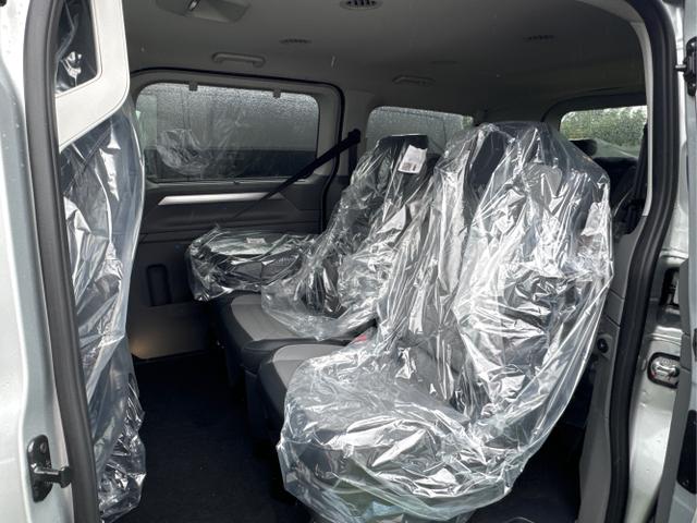 Volkswagen / T7 Caravelle / / / / KR+ MATRIX-LED+NAVI.+ SHZ+KAMERA+ PDC