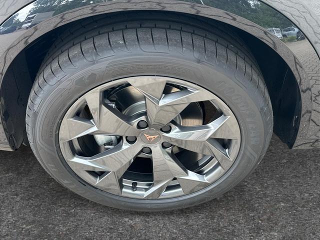 Cupra / Formentor / Grau / / / KAMERA+EL. HECKKL.+VOLL-LED+ACC+18 LM+SHZ
