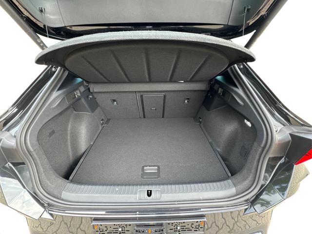 Cupra / Formentor / Schwarz / / / KAMERA+EL.HECKKL.+VOLL-LED+ACC+18LM+SHZ