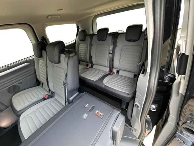 Volkswagen / T7 Caravelle / / / / KR AHK+MATRIX+NAVI+SOUND+ACC+SHZ+KAMERA+PDC