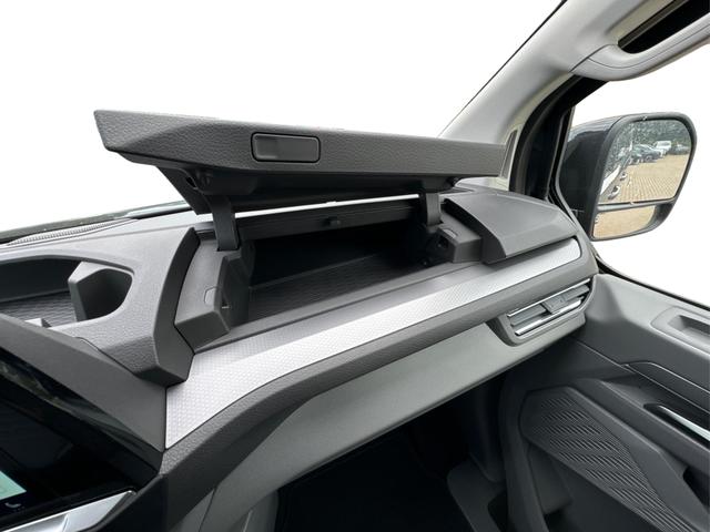 Volkswagen / T7 Caravelle / / / / KR AHK+MATRIX+NAVI+SOUND+ACC+SHZ+KAMERA+PDC