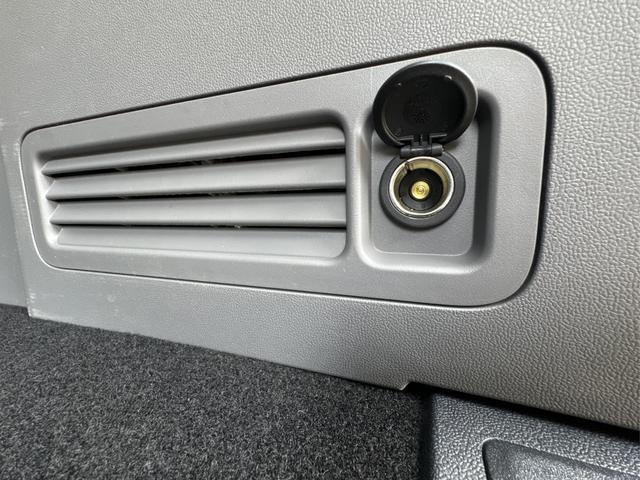 Volkswagen / T7 Caravelle / / / / KR AHK+MATRIX+NAVI+SOUND+ACC+SHZ+KAMERA+PDC