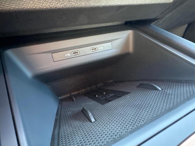 Cupra / Leon Sportstourer / Schwarz / / / VZ ST NAVI+KAMERA+EL.HECKKL.+ACC+19ALU