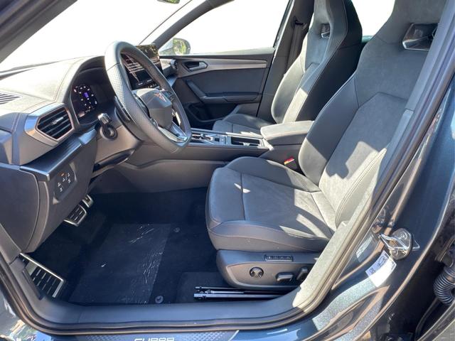 Cupra / Leon Sportstourer / Grau / / / VZ ST NAVI+KAMERA+EL.HECKKL.+ACC+19ALU