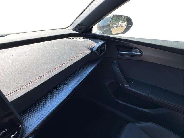 Cupra / Leon Sportstourer / Grau / / / VZ ST NAVI+KAMERA+EL.HECKKL.+ACC+19ALU
