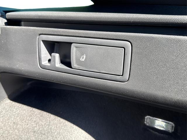 Cupra / Leon Sportstourer / Blau / / / VZ ST NAVI+KAMERA+EL.HECKKL.+ACC+19ALU