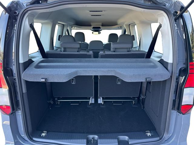 Volkswagen / Caddy Maxi / Grau / / / Caddy Maxi 4x4 +LANE ASSIST+CAM+SHZ+KLIMA+GJR+GRA