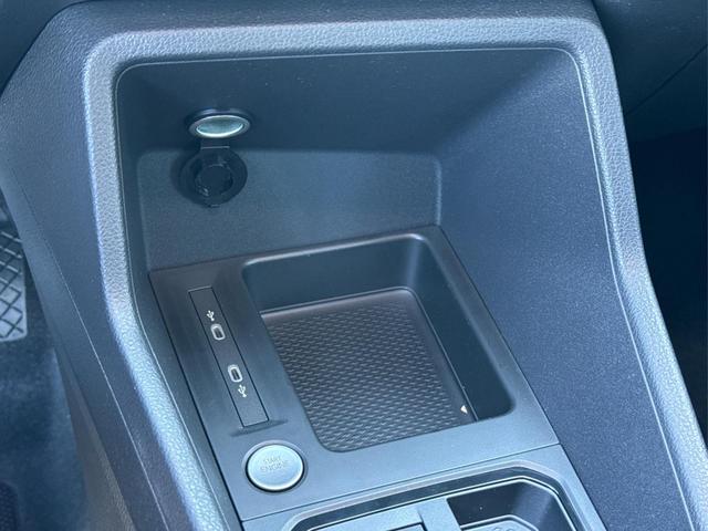 Volkswagen / Caddy Maxi / Grau / / / Caddy Maxi +LANE ASSIST+CAM+PDC+SHZ+GJR