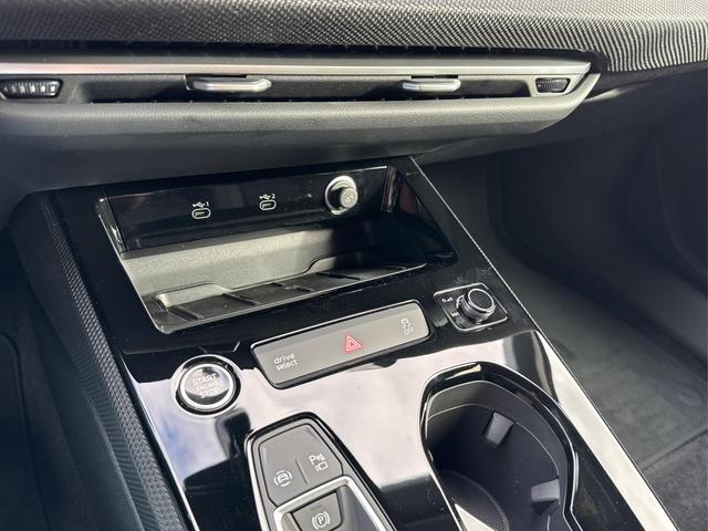 Audi / A5 Avant / / / / *SOFORT* quattro S-Line TECH PLUS+AHK+19ALU+MATRIX+360 KAMERA