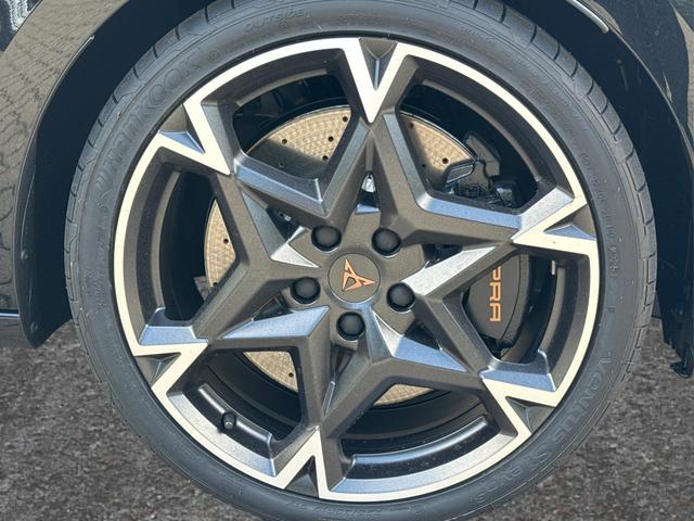 Cupra / Leon Sportstourer / Schwarz / / / VZ ST NAVI+KAMERA+EL.HECKKL.+ACC+19ALU