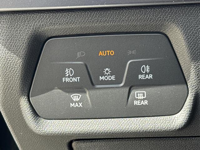 Cupra / Leon Sportstourer / Schwarz / / / VZ ST NAVI+KAMERA+EL.HECKKL.+ACC+19ALU