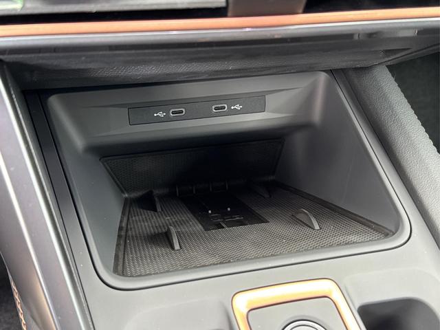 Cupra / Leon Sportstourer / Grau / / / VZ ST NAVI+KAMERA+EL.HECKKL.+ACC+19ALU