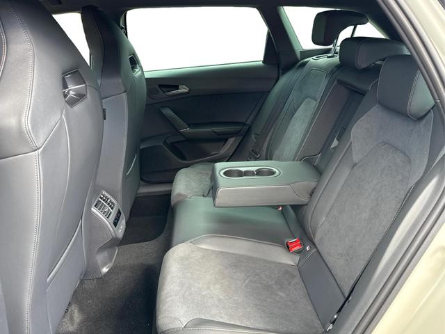 Cupra / Leon Sportstourer / Grau / / / VZ ST NAVI+KAMERA+EL.HECKKL.+ACC+19ALU