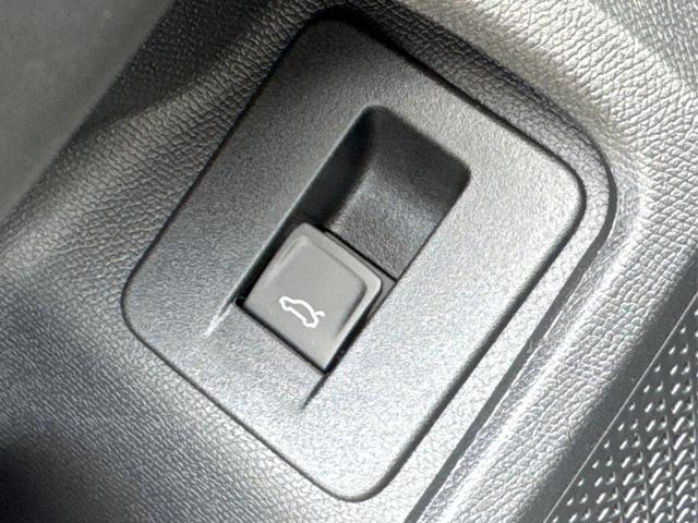 Cupra / Leon Sportstourer / Grau / / / VZ ST NAVI+KAMERA+EL.HECKKL.+ACC+19ALU
