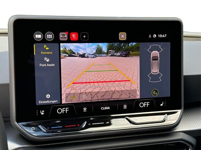 Seat / Leon Sportstourer / Grau / / / 1,5 eTSI DSG+ACC+LED+SHZ+CAM+Licht u. Sicht