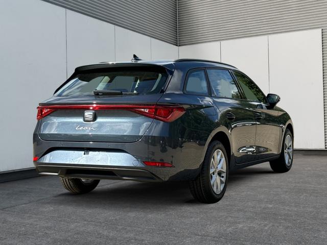Seat / Leon Sportstourer / Grau / / / 1,5 eTSI DSG+ACC+LED+SHZ+CAM+Licht u. Sicht
