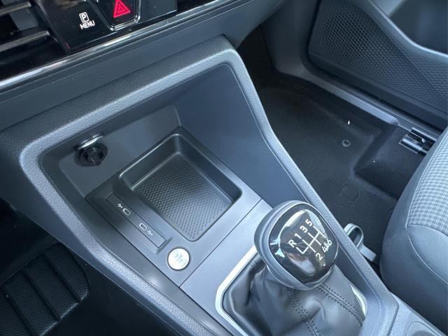 Volkswagen / Caddy Maxi / Weiß / / / Caddy Maxi LANE ASSIST+CAM+SHZ+KLIMA+GJR+GRA