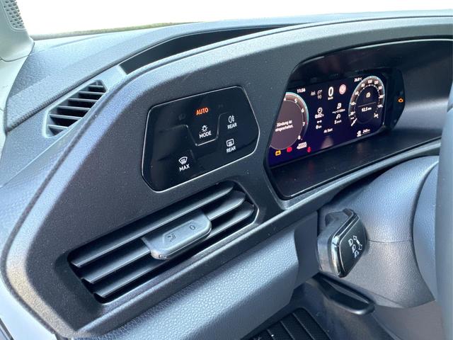 Volkswagen / Caddy Maxi / Weiß / / / Caddy Maxi LANE ASSIST+CAM+SHZ+KLIMA+GJR+GRA