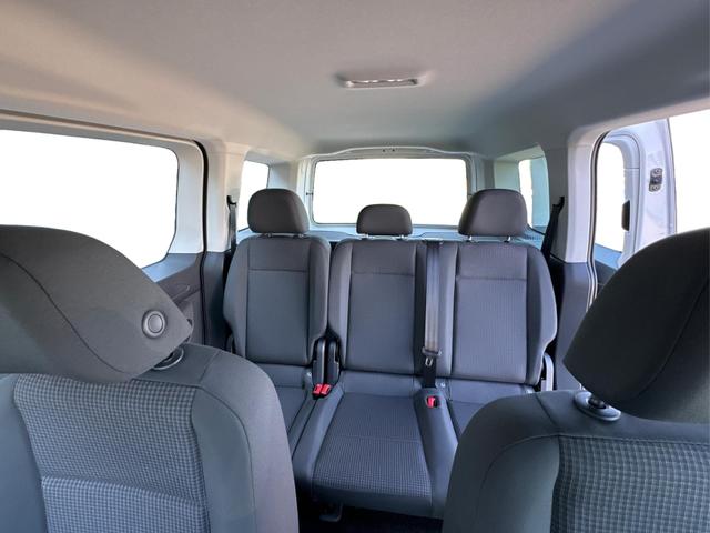 Volkswagen / Caddy / / / / LANE ASSIST+CAM+SHZ+KLIMA+GJR+GRA
