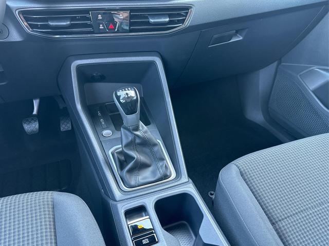 Volkswagen / Caddy / / / / LANE ASSIST+CAM+SHZ+KLIMA+GJR+GRA