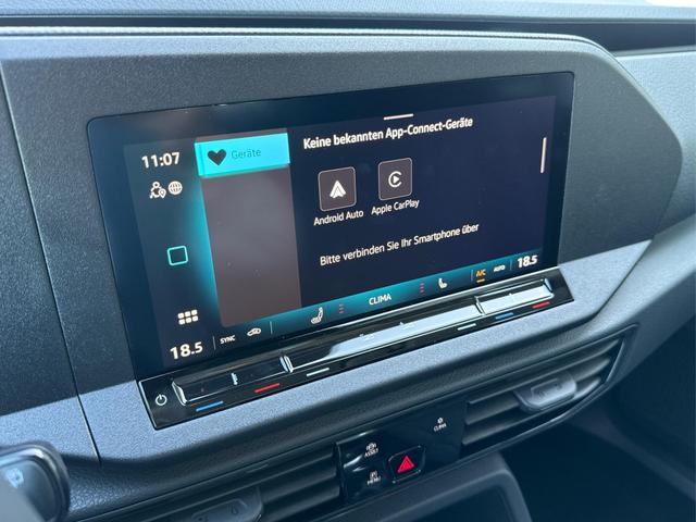 Volkswagen / Caddy / / / / LANE ASSIST+CAM+SHZ+KLIMA+GJR+GRA