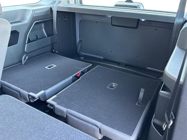 Volkswagen / Caddy Maxi / Grau / / / Caddy Maxi +LANE ASSIST+CAM+SHZ+KLIMA+GJR+GRA