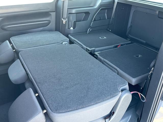 Volkswagen / Caddy Maxi / Grau / / / Caddy Maxi +LANE ASSIST+CAM+SHZ+KLIMA+GJR+GRA