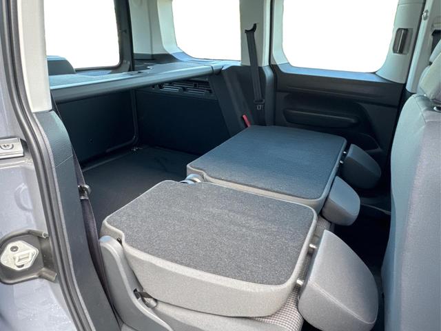 Volkswagen / Caddy / / / / LANE ASSIST+CAM+SHZ+KLIMA+GJR+GRA