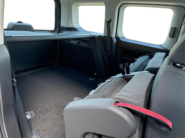 Volkswagen / Caddy / / / / LANE ASSIST+CAM+SHZ+KLIMA+GJR+GRA