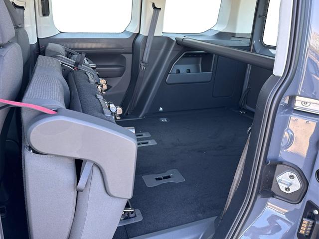 Volkswagen / Caddy / / / / LANE ASSIST+CAM+SHZ+KLIMA+GJR+GRA