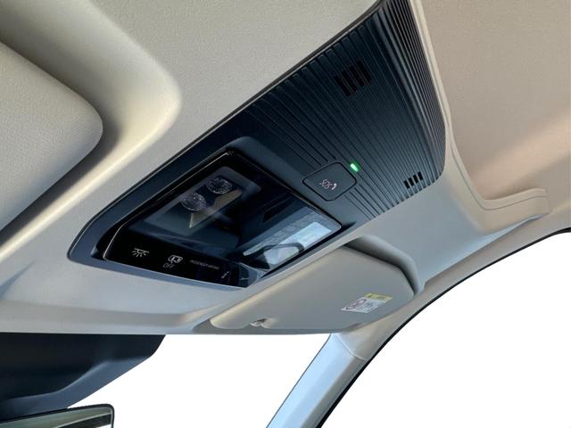 Volkswagen / Caddy / / / / LANE ASSIST+CAM+SHZ+KLIMA+GJR+GRA