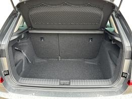 Skoda Kamiq Selection DSG+ACC+SHZ+RFK+PDC+KESSY+SUNSET 