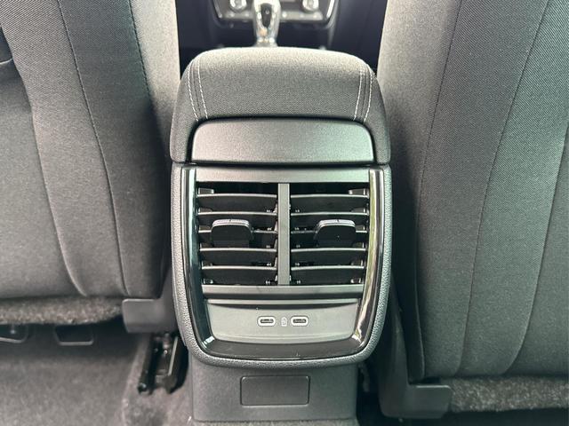 Skoda / Kamiq / Grau / / / DSG+ACC+SHZ+RFK+PDC+KESSY+SUNSET