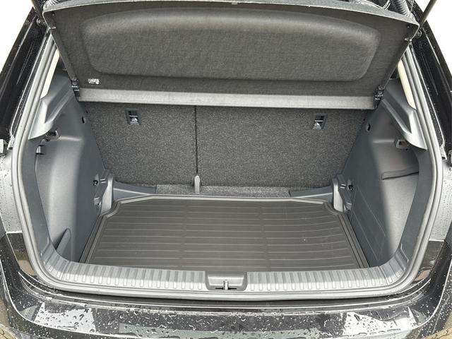 Skoda / Fabia / / / / ACC+SHZ+KAMERA+PDC+LED