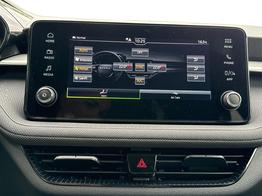 Skoda Fabia Selection ACC+SHZ+KAMERA+PDC+LED 