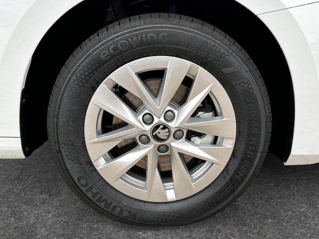 Skoda / Fabia / / / / ACC+SHZ+KAMERA+PDC+LED