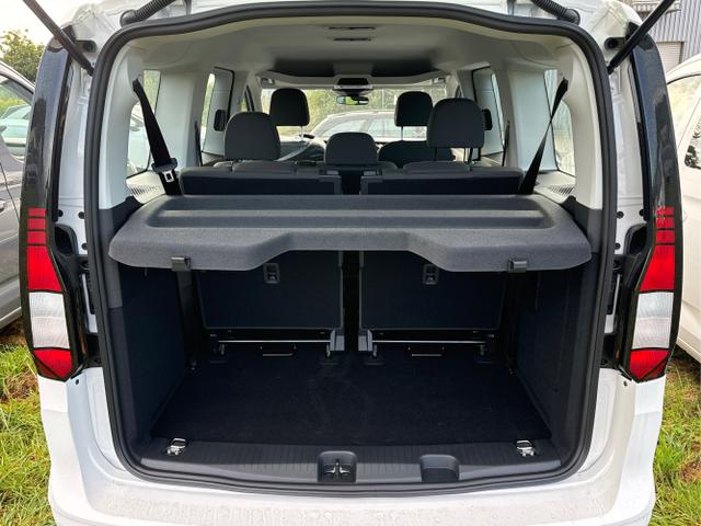 Volkswagen / Caddy Maxi / Weiß / / / Caddy Maxi 4x4 +LANE ASSIST+CAM+SHZ+KLIMA+GJR+GRA