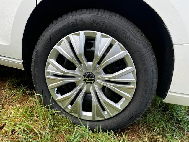 Volkswagen / Caddy Maxi / Weiß / / / Caddy Maxi 4x4 +LANE ASSIST+CAM+SHZ+KLIMA+GJR+GRA