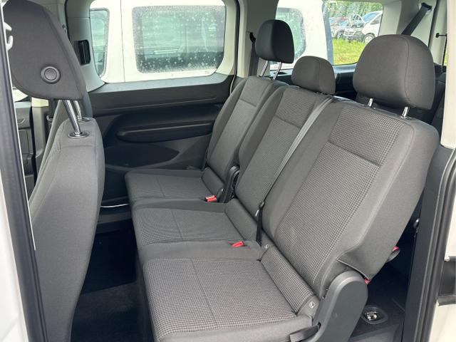 Volkswagen / Caddy Maxi / Weiß / / / Caddy Maxi 4x4 +LANE ASSIST+CAM+SHZ+KLIMA+GJR+GRA