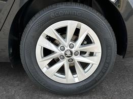 Skoda Fabia Selection ACC+SHZ+KAMERA+PDC+LED 