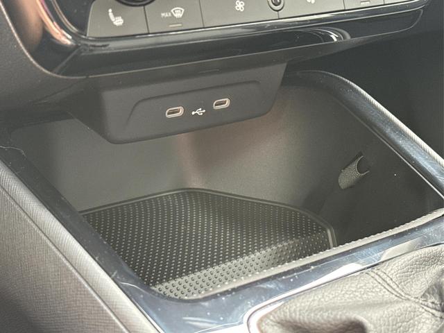 Skoda / Fabia / / / / ACC+SHZ+KAMERA+PDC+LED